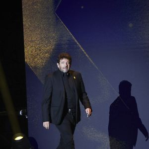 Patrick Bruel lors d'une cérémonie organisée par le Conseil des institutions juives de France (CRIF) en hommage aux victimes des attentats du Hamas du 7 octobre 2023 contre Israël, à l'occasion du premier anniversaire de l'événement, à Paris, le 7 octobre 2024. 

© Jack Tribeca / Bestimage