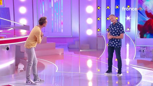 Cyril Féraud pris d'émotion sur le plateau de "Tout le monde veut prendre sa place" le jour de la fête des Pères !