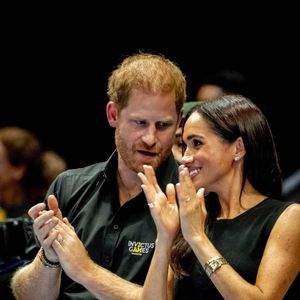 Le prince Harry et Meghan Markle assistent à la finale de basket en fauteuil roulant lors des Invictus Games, à Dusseldorf le 13 septembre 2023.

Photo : Dana Press / Bestimage