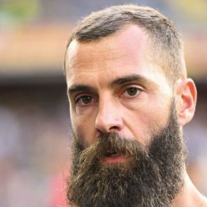 Le résultat est si réussi qu'il est indétectable pour ceux qui le croisent au quotidien.
Benoit Paire (UNICEF) - 3ème édition de la rencontre de football caritative "Match des héros" entre le "RC Lens Légendes" et "L'équipe Unicef" au stade Bollaert-Delelis à Lens le 6 juin 2023.