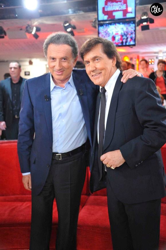 La cérémonie sera ouverte au public et les fans pourront venir rendre un dernier hommage au chanteur 

Michel Drucker et Frank Michael - Enregistrement de l'émission "Vivement dimanche" à Paris le 5 juin 2012  AGENCE / BESTIMAGE