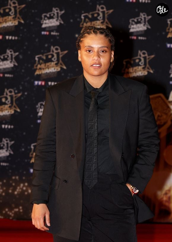Cindy Elismar ak.a. Mery - Photocall de la 28ème édition des NRJ Music Awards 2026 au palais des festivals et des congrès de Cannes, le 23 octobre 2026. Parmi les lauréats, Marine (Artiste Féminine Francophone), M Pokora (Artiste Masculin Francophone), Anyme (Révélation Masculine Francophone) et Ambre (Révélation Féminine Francophone) ont été distingués. © Dominique Jacovides / Bestimage