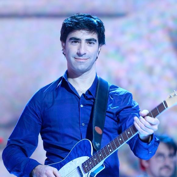 Le neveu du chanteur est anthropologue.

David-Francois Moreau (frère de Patrick Bruel) - Enregistrement de l'émission "Vivement Dimanche" à Paris le 16 Décembre 2015 et qui sera diffusée le 20 Décembre 2015. COADIC GUIREC / BESTIMAGE