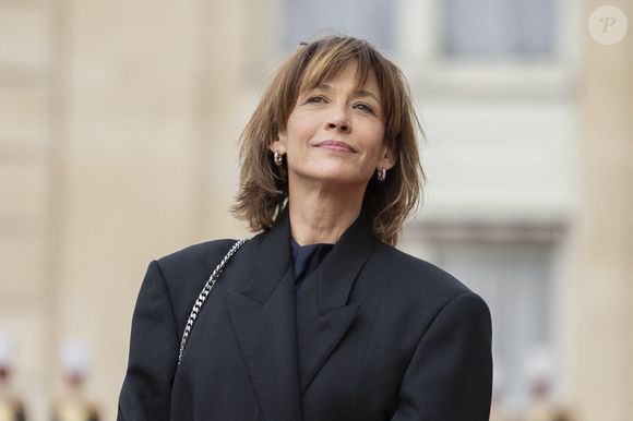 L'actrice française Sophie Marceau arrive pour assister à un dîner d'État officiel dans le cadre de la visite d'État de deux jours du président chinois en France, au palais de l'Élysée à Paris, le 6 mai 2024. Photo Eliot Blondet/ABACAPRESS.COM