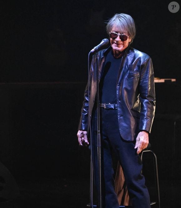 Jacques Dutronc et Thomas Dutronc en showcase de leur tournée "Dutronc & Dutronc" au Centre Evénementiel de Courbevoie le 11 avril 2022. © Coadic Guirec/Bestimage