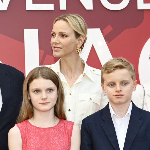 Le prince Albert II de Monaco, la princesse Charlène de Monaco, la princesse Gabriella de Monaco, comtesse de Carladès, et le prince Jacques de Monaco, marquis des Baux, assistent à l’inauguration de l’espace thématique consacré à la Principauté de Monaco à Europa-Park, à Rust, en Allemagne, le 29 juin 2026. © Dana Press/Bestimage