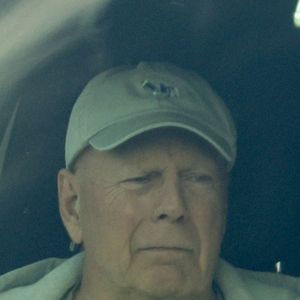 Un mal incurable qui le ronge et l'affaiblit de jour en jour 

Bruce Willis à Studio City en 2025
©Backgrid USA / Bestimage