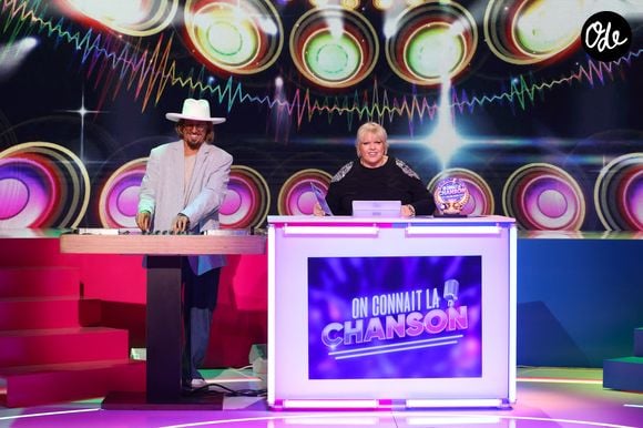 Laurence Boccolini, Yann Muller lors de l'enregistrement de l’émission "On Connait La Chanson Céline Dion", présentée par L.Boccolini et diffusée le 1er septembre sur W9, à Paris, France, le 2 juillet 2026. © Jack Tribeca/Bestimage