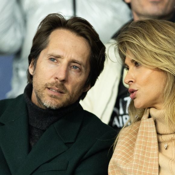 Ils sont parents de deux enfants, Joseph et Valentine.

Ophélie Meunier et son mari Mathieu Vergne - Célébrités dans les tribunes du match de 8ème de finale aller de la Ligue Des Champions 2025-2026 (LDC) "PSG - Chelsea (5-2)" au Parc des Princes à Paris le 11 mars 2026. © Cyril Moreau/Bestimage