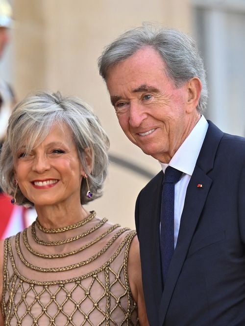 Sur l’une des plus belles plages des Caraïbes, le milliardaire Bernard Arnault a investi dans un hôtel iconique de Saint-Barth, devenu une adresse phare du luxe mondial