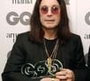 Ozzy Osbourne était également connu pour sa vie privée hors normes, notamment grâce à l’émission de téléréalité « The Osbournes ».

Photo d'archive datée du 07/09/04 d'Ozzy Osbourne ayant reçu le Editor's Special Award lors de la 7ème édition des GQ Men Of The Year Awards au Royal Opera House à Covent Garden, dans le centre de Londres, alors que le leader de Black Sabbath est décédé à l'âge de 76 ans. Date d'édition : mardi 22 juillet 2025. ... Décès d'Ozzy Osbourne ... 22-07-2025 ... LONDRES ... UK ... Le crédit photo doit être lu comme suit : Ian West/PA Wire. Numéro de référence unique : 81066843 ... Le crédit photo doit se lire comme suit : Ian West/PA Wire