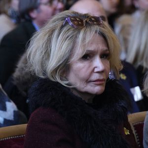 Clémentine Célarié lors du lancement de 'Une Jonquille contre le cancer' à Paris le 12 Mars 2024.

© Denis Guignebourg/Bestimage