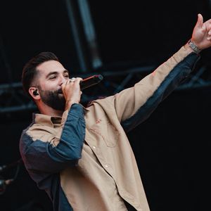 Kendji Girac - Les artistes sur la scène du V and B Fest' à Château-Gontier sur Mayenne le 21 août 2025

© Alexandre Fumeron / Afterdepth / Bestimage