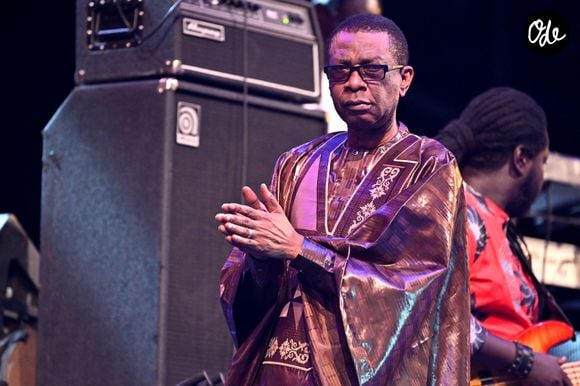 Youssou N'Dour était en concert avec son groupe sur la scène de la Pinède Gould lors de la 63eme édition du Jazz à Juan, à Antibes Juan les Pins, le 10 juillet 2024. Jazz à Juan se déroule 8 au 18 juillet. © Bruno Bert/Bestimage