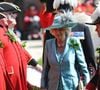 Harry a révélé regretter ne pouvoir revenir au Royaume-Uni avec sa femme et ses deux enfants.
Charles d'Angleterre et Camilla passe en revue les troupes du regiment Mercian, lors de la présentation de chaque unité des quatre bataillons et de leurs nouvelles couleurs, au stade de Worcester. Le 6 juin 2013 @Abaca
