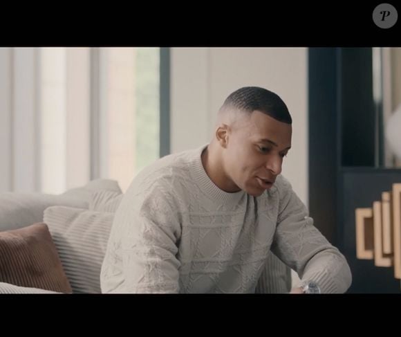 Kylian Mbappé face à Mouloud Achour dans l'émission "Clique". (Capture d'écran)