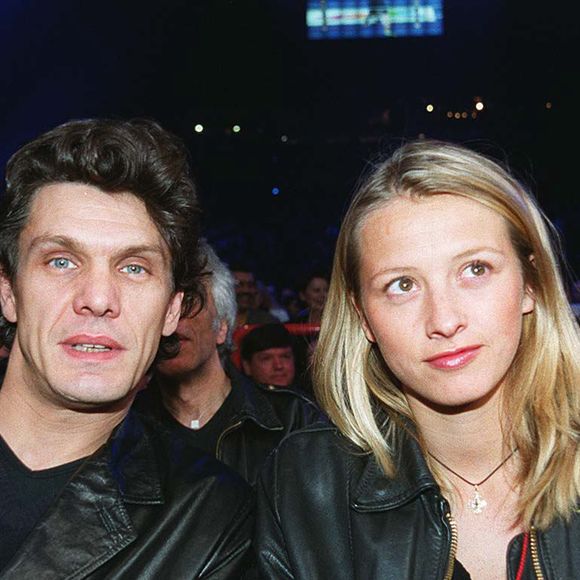 Sarah Poniatowski n'est autre que l'ancienne épouse de Marc Lavoine.  

Sarah Poniatowski et Marc Lavoine au temps de l'amour.