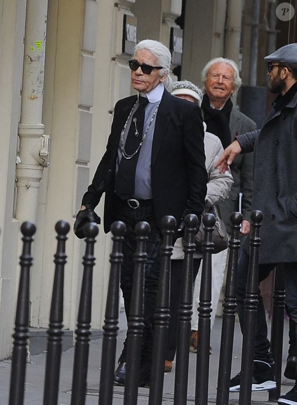 Quasiment tous ses bien ont déjà été vendus.

Karl Lagerfeld arrivant à la boutique historique Chanel Rue Cambon à Paris, France, le 02 mars 2014, pendant la semaine de la mode à Paris. Photo ABACAPRESS.COM