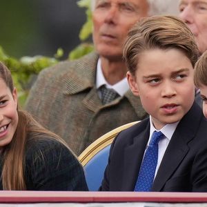 La princesse Charlotte de Galles, Le prince George de Galles, Le prince Louis de Galles - Members of The Royal Family attend the VE80 Celebrations at Buckingham Palace, London, UK, on the 5th May 2025. © Julien Burton / Bestimage