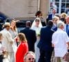 Après la cérémonie, ils ont eu un lâcher de colombes

Semi-exclusif - Murielle Mégevand et Hugues Aufray sur le parvis de l'église - Mariage d'Hugues Aufray et de Murielle Mégevand à l’église Saint-Vigor de Marly-Le Roy, France. Agence / Bestimage