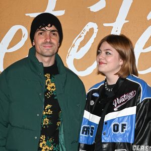 Louane et Florian Rossi ont fêté leurs fiançailles dans un restaurant du 17e arrondissement de Paris

Florian Rossi et sa compagne Louane Emera - Avant-première du film "Cet été-là" au cinéma Pathé Wepler à Paris le 3 janvier 2022. © Coadic Guirec/Bestimage