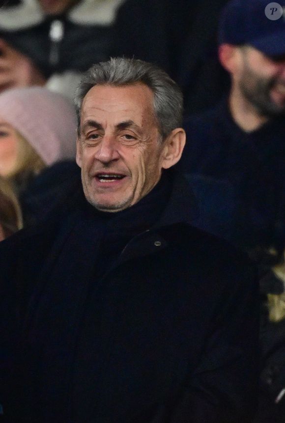 Le couperet est tombé ce mercredi 26 novembre.

Nicolas Sarkozy libéré de prison le 10 novembre dernier assiste au match de football PSG - Le Havre (3-0) au parc des princes à Paris le 22 novembre 2025.
© Christian Liewig / Bestimage