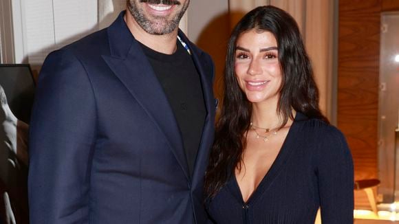 Adil Rami quitte momentanément Paris et sa jeune compagne Louana pour se lancer dans un projet inédit