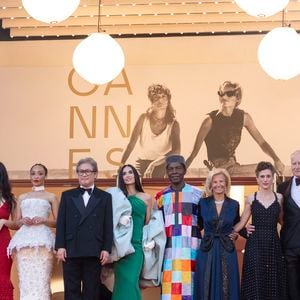 Thierry Frémaux, Diego Cespedes, Chloé Zhao, Ruth Negga, Park Chan-wook, Demi Moore, Isaach de Bankolé, Iris Knobloch, Laura Wandel, Stellan Skarsgard, Paul Laverty, David Lisnard - Montée des marches pour la cérémonie de clôture du 79ème Festival International du Film de Cannes, le 23 mai 2026. © Olivier Borde / Bestimage