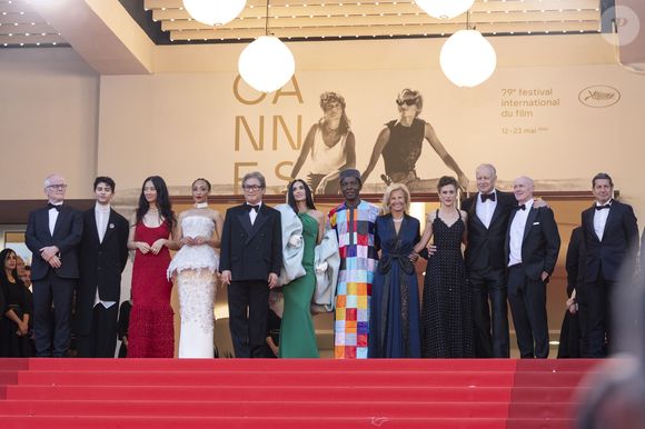Thierry Frémaux, Diego Cespedes, Chloé Zhao, Ruth Negga, Park Chan-wook, Demi Moore, Isaach de Bankolé, Iris Knobloch, Laura Wandel, Stellan Skarsgard, Paul Laverty, David Lisnard - Montée des marches pour la cérémonie de clôture du 79ème Festival International du Film de Cannes, le 23 mai 2026. © Olivier Borde / Bestimage