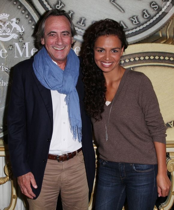 Philippe Lavil et Laurence Roustandjee posent pour le 6eme prix d'art contemporain a l'hotel Meurice a Paris, le 07 octobre 2013.