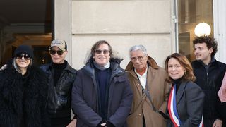 Françoise Hardy honorée à Paris : un ancien compagnon de la chanteuse et son fils Thomas Dutronc présents pour l’événement