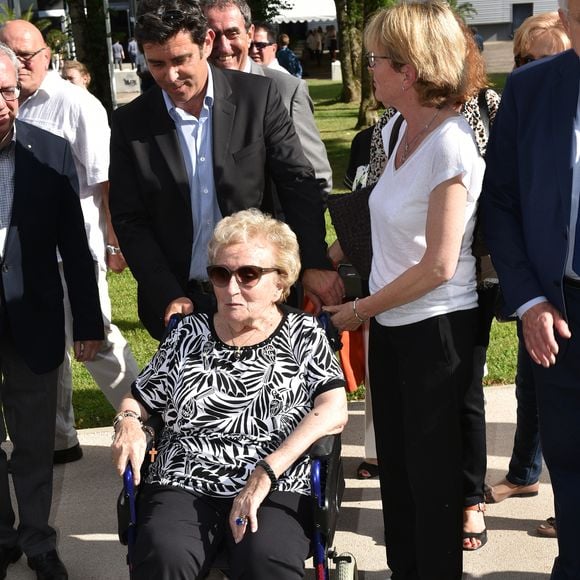 Inauguration de la rue Jacques et Bernadette Chirac, par la femme de l'ancien président de la République, Bernadette Chirac (en fauteuil roulant) et sa fille Claude, à Brive-la-Gaillarde. Le 8 juin 2018 @AGENCE / BESTIMAGE