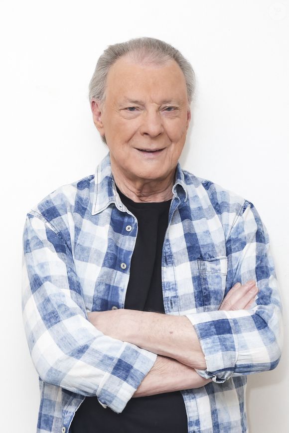 Exclusif - Herbert Léonard - Herbert Léonard pose en marge de sa venue à TPMP People, présentée par M.Delormeau. © Jack Tribeca / Bestimage