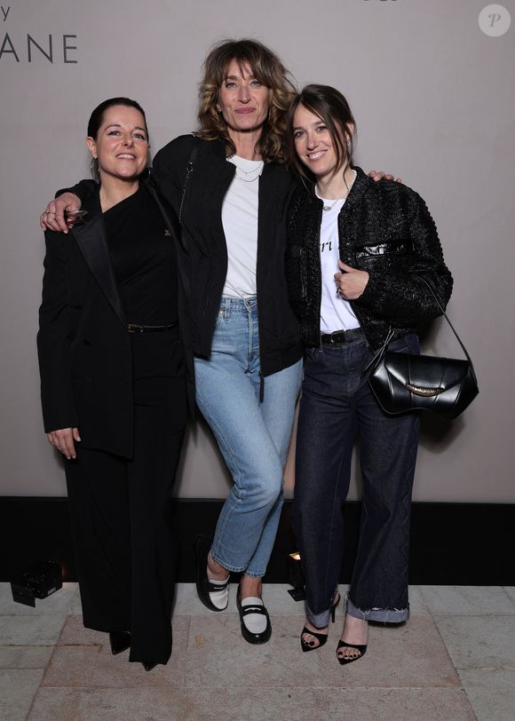 Exclusif - Laure Calamy et Fanny Sidney lors de la soirée anniversaire des 25 ans de la Terrasse de Albane pendant le 79ème Festival International du Film de Cannes, France, le 15 mai 2026. © Denis Guignebourg/Bestimage