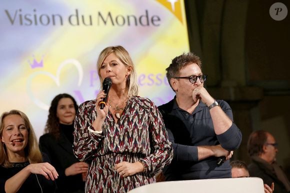 Depuis 2022, Flavie Flament occupe également le poste de présidente de la société FAZ, une autre entreprise active dans la production audiovisuelle et musicale. Une facette plus discrète de sa carrière, qui prouve que l’animatrice possède décidément bien plus d’une corde à son arc.


Flavie Flament et Benoît Magimel - F. Flament et B. Magimel, marraine et parrain de la 162ème vente des vins des hospices de Beaune le 20 novembre 2022. Ce dimanche, pas moins de 802 pièces étaient mises aux enchères avec un résultat total de 28 978 500 Euros, le record est littéralement ''atomisé'' puisque la vente la plus lucrative pour l'hôpital de Beaune datait de 2018 avec.... 13,9 M Euros.
Le record pour la "Pièce des présidents ", corton grand cru, fût de prestige traditionnellement dédié à une oeuvre caritative, a été battu et a été adjugée à 810.000 euros.
Le produit de la vente sera reversé à deux associations "Princesse Margot" qui accompagne les enfants atteints du cancer et leur famille et l'association de F. Flament et B. Magimel "Vision du monde" présente dans le monde partout où il y a des enfants en souffrance. © Pascal Fayolle/Bestimage
