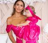 Noa est la petite dernière de la famille
Vitaa avec sa fille Noa. Août 2023.