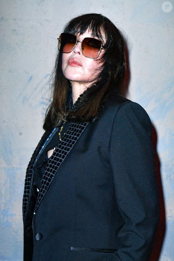 Isabelle Adjani - Front Row du défilé Lanvin Collection Femme Prêt-à-porter Printemps/Eté 2023 lors de la Fashion Week de Paris (PFW), France, le 3 octobre 2022. © Veeren-Clovis/Bestimage
