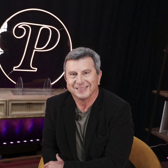 Interviewé par "Télé Star", Pascal Bataille a donné des nouvelles rassurantes concernant son état de santé. 

Pascal Bataille en interview pour "Purepeople", avec le format "En privé avec"