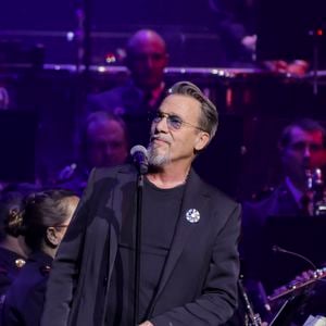 Ces représentations sont repoussées aux 11 et 12 janvier 2027, avec des billets qui restent valables ou remboursables.

Florent Pagny lors du concert caritatif "Sentinelles d'un soir" au profit de l'association Bleuet de France à la salle Pleyel à Paris le 30 mai 2024.

© Jack Tribeca / Bestimage