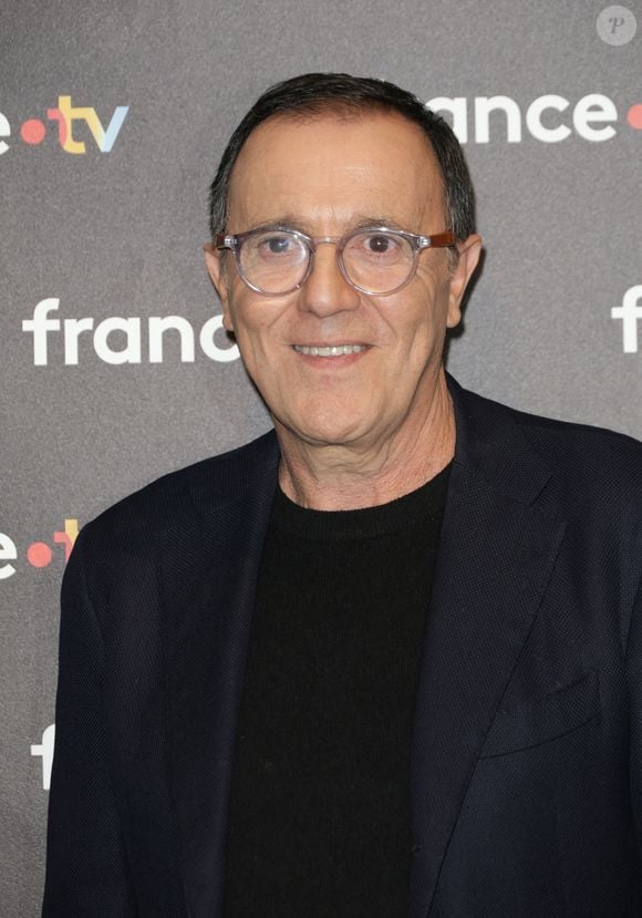 Thierry Beccaro - Photocall à l'occasion des 40 ans de l'émission "Télématin" au siège de France Télévisions à Paris le 6 février 2025. Rendez-vous quotidien de partage, de proximité, d'information et de convivialité, Télématin accompagne les Français chaque matin depuis 40 ans. En rassemblant toutes les générations autour de cette matinale, l'émission a su rester un pilier de la télévision française. © Coadic Guirec/Bestimage