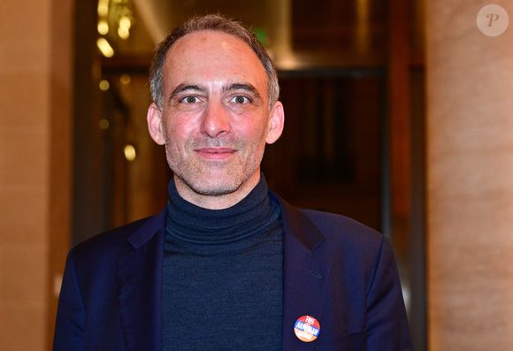 Comme chaque année, cet événement a fait salle comble, pour sa onzième édition. 450 personnes se sont retrouvées dans les salons de ce prestigieux établissement.

Raphaël Glucksmann au dîner annuel du CCAF (Conseil de coordination des associations arméniennes de France) à l'hôtel du collectionneur à Paris le 11 mars 2025
© Christian Liewig / Bestimage