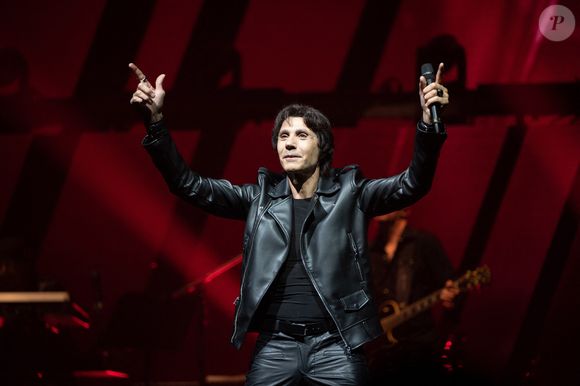 Jean-Luc Lahaye se produit lors du Concert Stars 80 au Palais Nikaia à Nice, France, le 6 décembre 2018. Photo par Lionel Urmann/SPUS/ABACAPRESS.COM