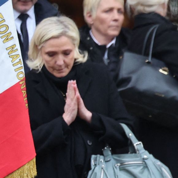 Marine Le Pen - Sortie de l'hommage à Jean-Marie Le Pen en l’église Notre-Dame du Val-de-Grâce à Paris le 16 janvier 2025. © Cyril Moreau / Bestimage