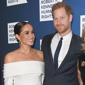 Le prince Harry et Megan Markle au photocall de la soirée de gala "Robert F. Kennedy Human Rights Ripple of Hope 2022" à l'hôtel Hilton de New York City, New York, Etats-Unis, le 6 décembre 2022.