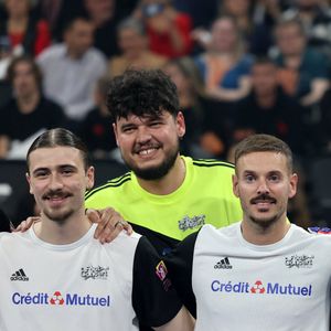Pierre Garnier, Joseph Kamel, Matt Pokora (M. Pokora) - Match de futsal lors de la nouvelle édition du Foot-Concert organisé par le Réseau A.Ma.N.D./Huntington Avenir à la LDLC Arena à Lyon le 11 Novembre 2024. Cet événement solidaire unique en France rassemble le sport et la musique pour lutter contre les maladies neurodégénératives. © Dominique Jacovides/Bestimage