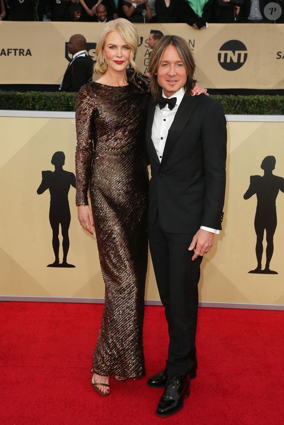 Nicole Kidman et Keith Urban à la 24ème soirée annuelle des acteurs Guild awards à l'Auditorium Shrine à Los Angeles, le 21 janvier 2018 ©Backgrid USA / Bestimage