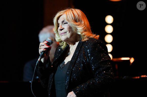 Et son fils est, semble-t-il, lui aussi, tout aussi génial, si l'on en croit les confidences de Nicoletta, dans la matinale de France Télévisions. "Je suis très heureuse, parce qu'il prend soin de moi, a assuré l'artiste de 81 ans. C'est formidable !"

Exclusif - Nicoletta - 11e édition de la "Nuit de la déprime" aux Folies Bergère à Paris le 6 octobre 2026. © Anne-Sophie Guebey / Bestimage