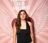 Son apparition confirme son aisance dans l’univers très sélect de la mode et de la beauté.

Louane Emera au photocall du dîner intimiste organisé par Charlotte Tilbury dans le cadre de l'événement AFF à Paris, France, le 15 septembre 2026. © Pierrick Rocher/BFA.com/Backgrid/Bestimage