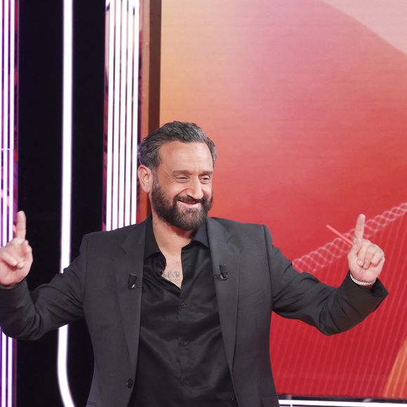 Exclusif - Cyril Hanouna, sur le plateau de l’émission « TPMP » présentée par C.Hanouna et diffusée en direct sur Youtube et sur toutes les box exceptée Bouygues (SFR, FREE, MyCanal etc), Paris, France, le 03 mars 2025. © Jack Tribeca / Bestimage