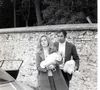 Le couple cherchait à fuir l’agitation d’Hollywood pour une vie plus simple et proche de la nature.

Roger Vadim et Jane Fonda avec leur fille Vanessa Vadim à Paris. Photo par AGENCE / BESTIMAGE